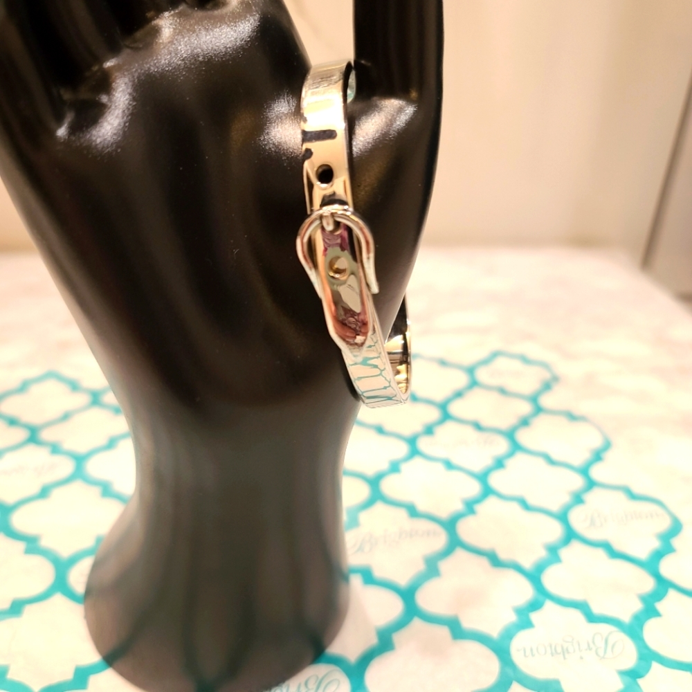 Stainless steel bangle
